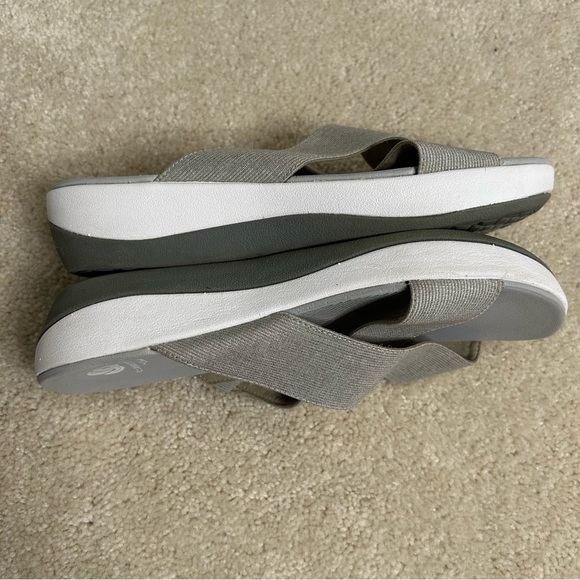 Clarks Cloudsteppers Arla Elin Slide Cushioned Sandals  Sz 9 - Picture 6 of 9